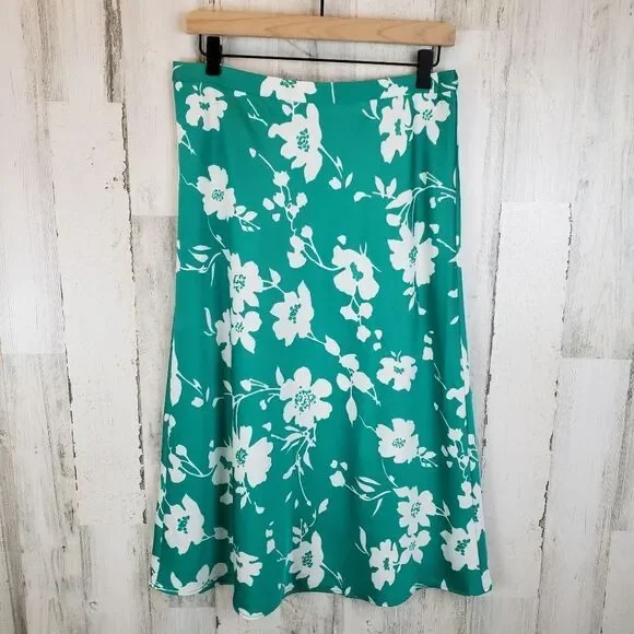 J. Crew Green Floral Midi Skirt - Picture 2 of 5